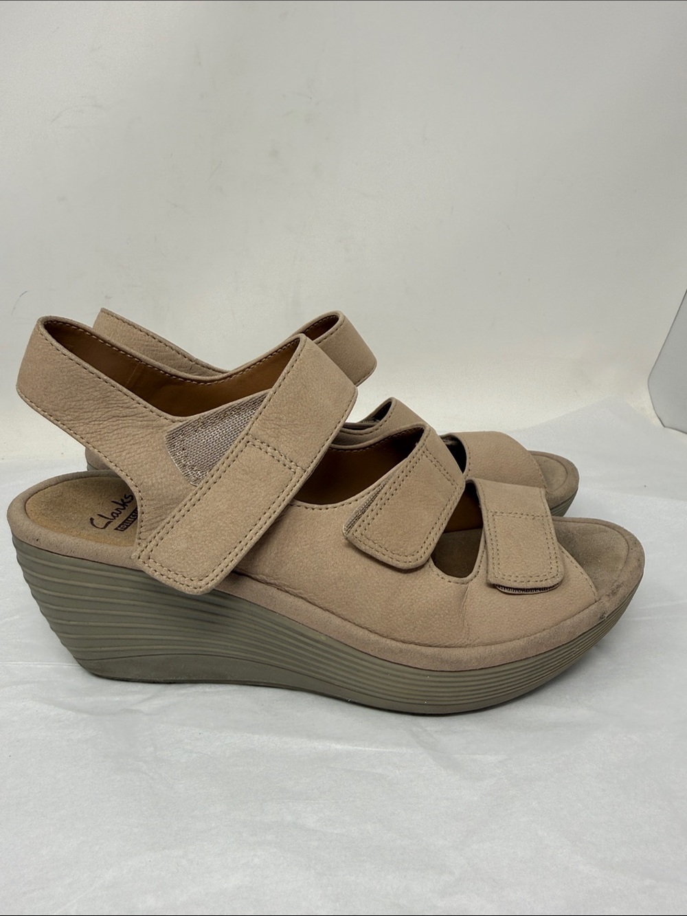 Clarks Reedly Juno Cushion Soft Nude Platform Wedge Sandals Hook & Loop Size 5